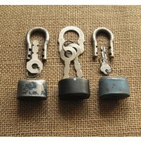 Kleines Antikes Vorhängeschloss Mit Schlüsseln Rustikales Hochzeit Liebesschloss Kleines Antikes Vorhängeschloss Mit Schlüsseln Rustikales Hochzeit Liebesschloss von MyBootSale