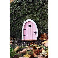 Türfee "Bella' in Rosa | Feentür Outdoor Dekor Feengarten Märchentür Zahnfee Tür Elfentür Für Baum Geschenk von MyFairytaleDoors