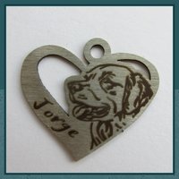 Personalisierter Hundeanhänger Herzförmiges Medaillon Für Golden Retriever von MyFancyGifts