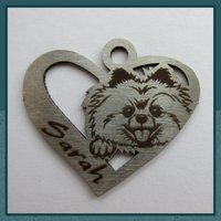 Personalisierter Hundeanhänger Herzförmiges Medaillon Für Pomeranian von MyFancyGifts