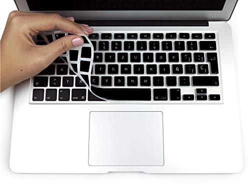 MyGadget Tastaturschutz QWERTY für Apple MacBook Pro Retina 13 & 15 Zoll (bis 2016) | Air 13 Zoll (bis 2018) - Folie für Spanische Tastatur - Schwarz von MyGadget