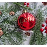 Weihnachtskugel - Personalisiert Tannenbaumkugel Geschenkidee 8cm Rot Weihnachtsgeschenk Weihnachtsbaumkugel Weihnachten -Christ von MyHoopStickarbeiten
