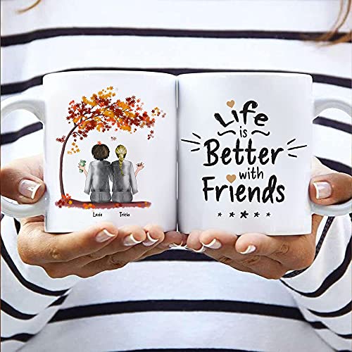 Personalisierte Tasse mit zwei Freundinnen | Individuelles Geschenk für die beste Freundin, Schwester und Mutter mit anpassbarem Design (Unter Dem Baum) von MyMagicMemory