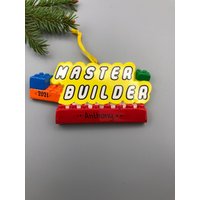 Bausteine Personalisierte Weihnachtsverzierung, Master Baumeister Ornament von MyOrnamentStudio