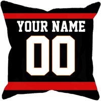 Tampa Bay Personalisierte Fußball-Jersey-Kissenbezug, Einzigartiges Individuelles Geschenk Für Nfl-Fans Mit Ihrem Namen Und Nummer von MyRedHotDeals