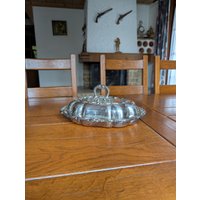 Antike Versilberte Servierschale Mit Deckel Und Einem Griff in Form Eines Gewundenen Bogens, Als Geschenk Aus England von MySwissFinds
