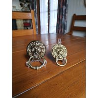 Löwengesicht Möbelgriff Mit Ring - Metall Oder Messing Löwengesicht Möbelgriff Mit Ring - Metall Oder Messing von MySwissFinds