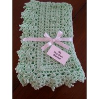 Grüne Lacey Hand Gehäkelte Baby-Decke Grüne Lacey Hand Gehäkelte Baby-Decke von MyVeryOwnBlanket