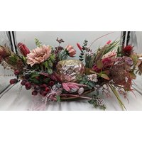 Herbstgesteck Herbstdekoration Windlicht Schnecke Zapfen Sonnenblume Heide Beeren Gräser Rosa Rot von MyfleurDE
