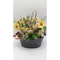 Tischgesteck Sommergesteck Elfe Margerite Blüten Gräser Gelb Orange von MyfleurDE
