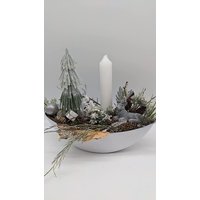 Weihnachtsgesteck Adventsgesteck Tischgesteck Hirsch Bäumchen Kerze Kugeln Weiß Weihnachtsgesteck Adventsgesteck Tischgesteck Hirsch Bäumchen Kerze Kugeln Weiß von MyfleurDE