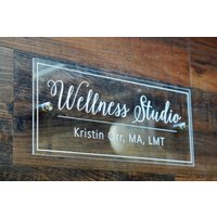 Tür-Namensschild Clear Acryl | Abgebildet Als 12 Zoll Empfang Schreibtisch Business Schild Büro Dekor Wand Zubehör Wand-Dekor von MyrtleTreeVinyl