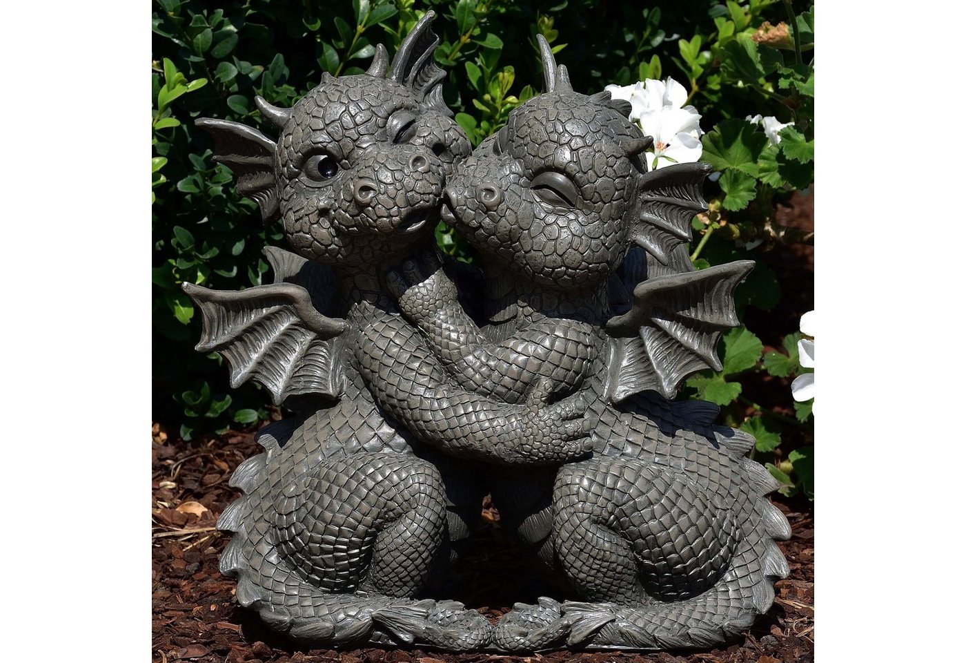 MystiCalls Gartenfigur Gartendrachen Loves" - Gartenfigur Garten Dekoration Drache, (1 St), Handgefertigt" von MystiCalls
