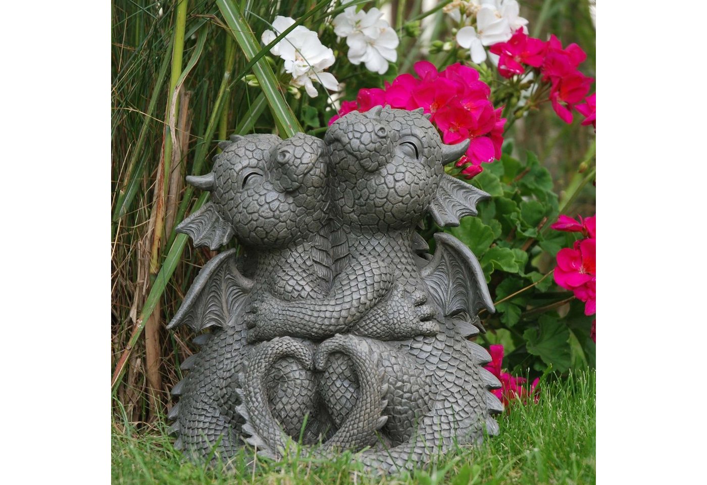 MystiCalls Gartenfigur Gartendrachen Loving Dragons" - Gartenfigur Garten Dekoration Drache, handgearbeitet und handbemalt" von MystiCalls