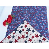 4Th Of Juli Tischläufer, Rot, Weiß Und Blau Sterne Urlaub 2-Seitiger Tischläufer 4Th Of Juli Tischläufer, Rot, Weiß Und Blau Sterne Urlaub 2-Seitiger Tischläufer von MzGeezCreations