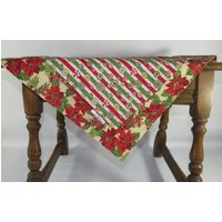 Candy & Poinsettia Tischläufer Roter Festlicher Tischläufer Candy & Poinsettia Tischläufer Roter Festlicher Tischläufer von MzGeezCreations