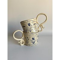 Handgemachte Blaue Blumenkeramiktasse - Handbemalte Rustikale Keramik Teetasse Florale Tarot Karten Tasse Einzigartige Design Kaffeetasse von NAFCeramic