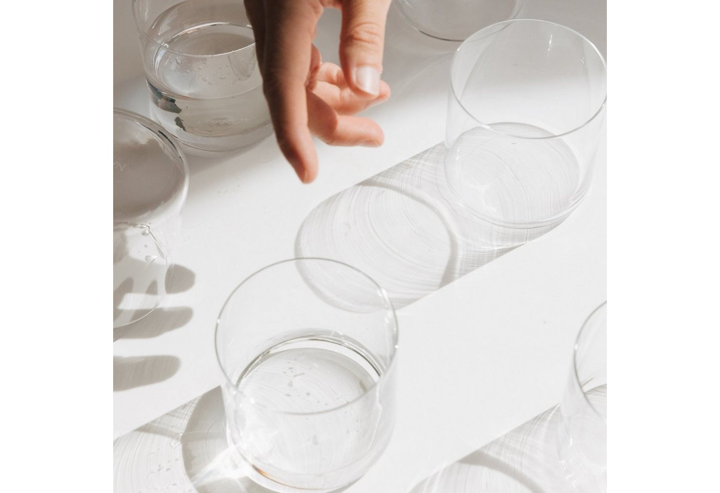 NAKOA Gläser-Set NAKOA Hauchdünne verstärkte Gläser 4er Set, 100% Glas Tumbler, 330ml von NAKOA