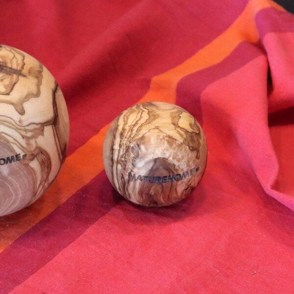 NATUREHOME Olivenholz Deko-Kugel Auswahl 5cm, 7 cm oder 10 cm von NATUREHOME