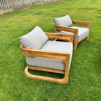 2er-Set Gartensessel aus massivem Teakholz, 87x86x60 cm, mit Kissen in Perlgrau (NATOFCH87-DUO) - Naturel von NATUREL