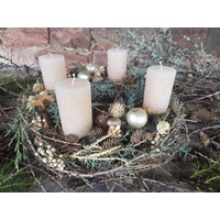 Adventskranz/Naturkranz Weihnachtskranz "Winterlicht" in Creme Und Gold von NATURlichMartina