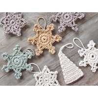 Gehäkelte Weihnachtsanhänger 2 Stück, Schneeflocke Oder Stern, Christbaumanhänger, Weihnachtsschmuck Skandinavisch Gehäkelte Weihnachtsanhänger 2 Stück, Schneeflocke Oder Stern, Christbaumanhänger, Weihnachtsschmuck Skandinavisch von NAYAMADE