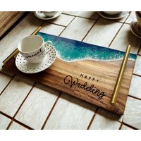 Personalisierbar Mit Gravur, Epoxy Ocean Wave Tablett, Handgemachtes Holzbrett, Resin Art Geschenk Personalisierbar Mit Gravur, Epoxy Ocean Wave Tablett, Handgemachtes Holzbrett, Resin Art Geschenk von NDCRAFTSDesign