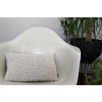 Maharam Pebble Wool 001 Birken-Kissenbezug von NELSONSTUDIO215