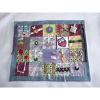 Einzelstück - Nesteldecke Fühldecke Demenz Motorikdecke Demenzdecke von NESTELECKE