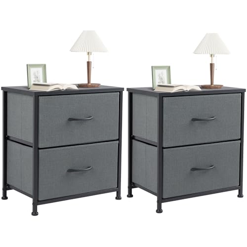 NEWBULIG kleine Kommode mit 2 Stoff Schubladen Seite Schlafzimmer Ende Tabelle Kinder Nachttisch Lagerung Möbel für 25 Zoll hohe Nacht Stand für Schrank, Eingang, College Dorm, Grau von NEWBULIG