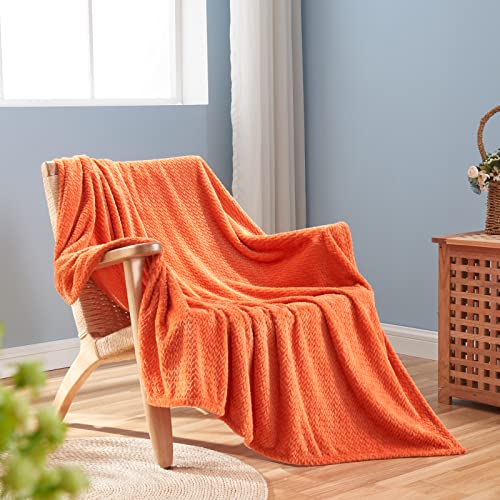 NEWCOSPLAY Superweiche Überwurfdecke, hochwertiges seidiges Flanell-Fleece, Blättermuster, leichte Decke, für alle Jahreszeiten (Orange, Doppelbett (152,4 x 203,2 cm)) von NEWCOSPLAY