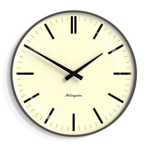 NEWGATE® Radio City Retro-Wanduhr Wanduhren – runde Uhr – Küchenuhr – Uhren für Wohnzimmer – Bürouhr – gewölbtes Glas – Metallgehäuse – mittelgroße Uhr – Markierungszifferblatt – Mattgrau von NEWGATE