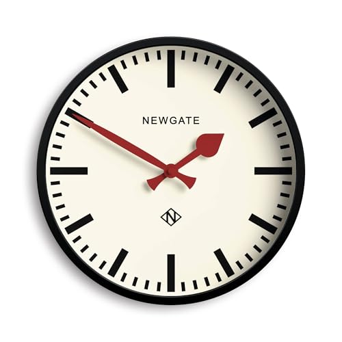 NEWGATE® Luggage Wanduhr | Moderne Retro Metall Bahnhofsuhr | 30cm | Tiefes Metallgehäuse in Schwarz | Zeitgenössischer Vintage-Stil für Küche, Wohnzimmer oder Büro von NEWGATE