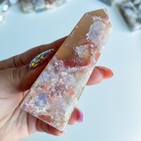 Druzy Blume Achat Geode Kristall Turm Rosa Blumen Heilkristall Home Deko von NEWMOONCRYSTALLTD