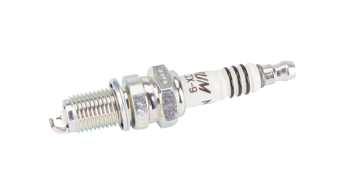 NGK Zündkerze DPR7EIX-9, Iridium, Schlüsselweite 18, Zündkerze Gruppe D, Gewindedurchmesser 12 mm NGK Zündkerze DPR7EIX-9, Iridium, Schlüsselweite 18, Zündkerze Gruppe D, Gewindedurchmesser 12 mm von NGK