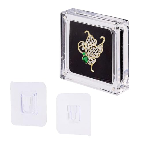 NICENEEDED – Vitrine Für Anstecknadeln Aus Acryl Und Emaille Staubdichte Pin Sammlungs Displaybox Kleiner Transparenter Pin Halter Anstecknadel Organizer von NICENEEDED