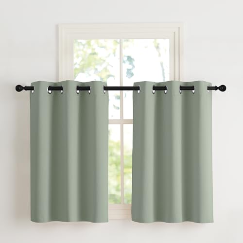 NICETOWN Scheibengardinen Kinderzimmer 2er Set H90 x B107 cm Vorhang Salbeigrün Gardinen mit Ösen Kurz Küchengardinen Modern Thermo Vorhänge Blickdicht Kurz Verdunklungsvorhänge, H90 x B107 cm von NICETOWN