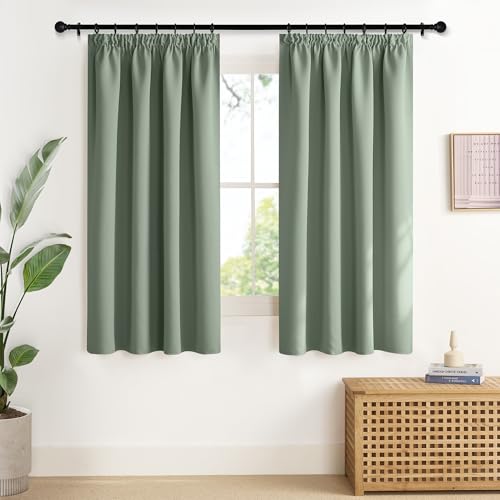 NICETOWN Verdunklungsvorhänge Kinderzimmer Kräuselband Vorhang Salbeigrün Blickdicht 2er Set 145 x 140 cm(HxB) Hitzeschutz Thermovorhang gegen Hitze Fenster Gardinen Kurz Verdunkelnd von NICETOWN