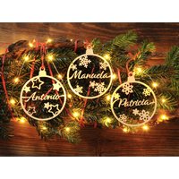 Personalisierter Christbaumschmuck Name Christbaumkugel Baumschmuck 1.weihnachten Namensschmuck von NIUSdesign