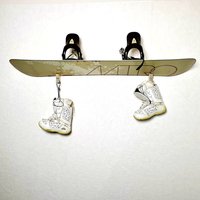 Duo Skateboard Halter - Snowboard Longboard Wand Made in Germany 2 Stück Wandhalter Nachhaltig Halterung Organizer Duo Skateboard Halter - Snowboard Longboard Wand Made in Germany 2 Stück Wandhalter Nachhaltig Halterung Organizer von NLebensfreude