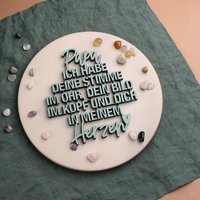 Papa Ich Habe Deine Stimme Im Ohr, Dein Bild Kopf Und Dich in Meinem Herzen - 3D Holzschriftzug von NOGALLERY