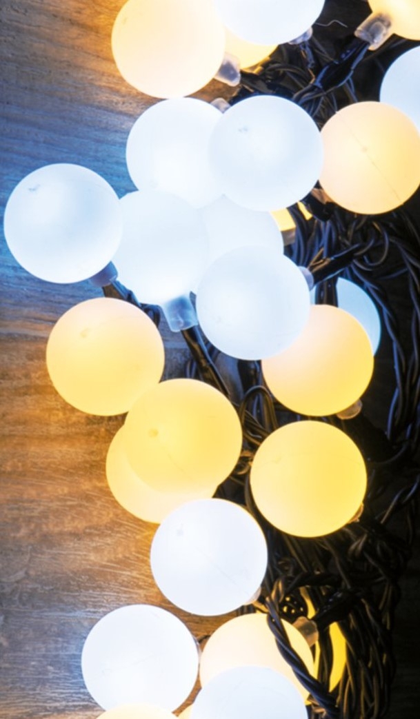 Lichterkette für Außen 50 LED warm-kaltweiß mix ca. 7,35m IP44 m. Timer von NOOR Living