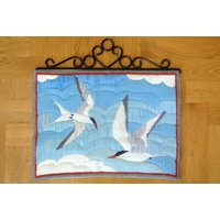 Unbenähtes Größeres Vintage 1970Er Jahre Multicolor Handgemachtes Wollgarn All-Over-Front Longstitch Flatseam Wandteppich Wandbehang Mit von NORDICARTLINENS