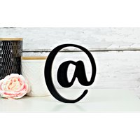 Holz 3D-Motiv Deko "@ At Zeichen" in Farbe Holz 3D-Motiv Deko "@ At Zeichen" in Farbe von NORDKindDekoStore