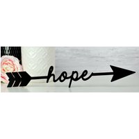 Holz 3D-Motiv "Pfeil Mit Dem Wort Hope" Spitze Nach Rechts in Farbe von NORDKindDekoStore