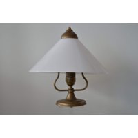 Lampe Jugendstil/Deckenlampe Weisses Opalglas Kegelförmig Mid Century Lamp von NORESTDesign