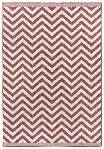 NORTHRUGS In- und Outdoor Teppich Palma 80x150cm - Wendeteppich Wetterfest Modernes Design Zick-Zack Muster Teppich für Balkon Terrasse Garten Wintergarten Wohnzimmerteppich Wasserfest in Cayenne von NORTHRUGS