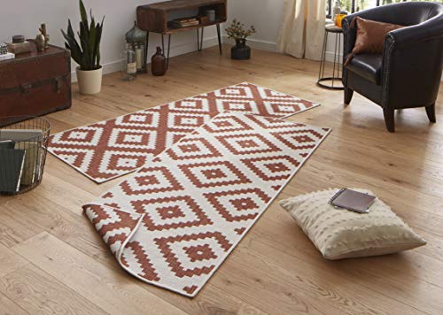 NORTHRUGS Outdoor Teppich Malta-Wendeteppich Wetterfest Modernes Geometrisches Muster Läufer für Balkon Terrasse Garten Wintergarten Wohnzimmerteppich Wasserfest, Polypropylen, Terra,Creme, 80x150cm von NORTHRUGS