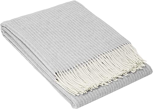 Merino Wolldecke 140x200 – Weiche Merino Decke mit 10% Kaschmir – Luxuriöse Schafwolldecke mit Tasseln – Warme Wolldecke für Sofa, Bett & Outdoor – Stylish Weiche Kuscheldecke - Nostra Wolldecken von NOSTRA SINCE 1991