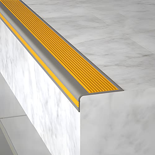 NUACOS PVC Treppenkantenprofil Selbstklebend Winkelprofil Anti-Rutsch Treppenkante, DIY-freies Schneiden, rutschfest, kollisionssicher, für Drinnen und Draußen,Gelb,110cm von NUACOS